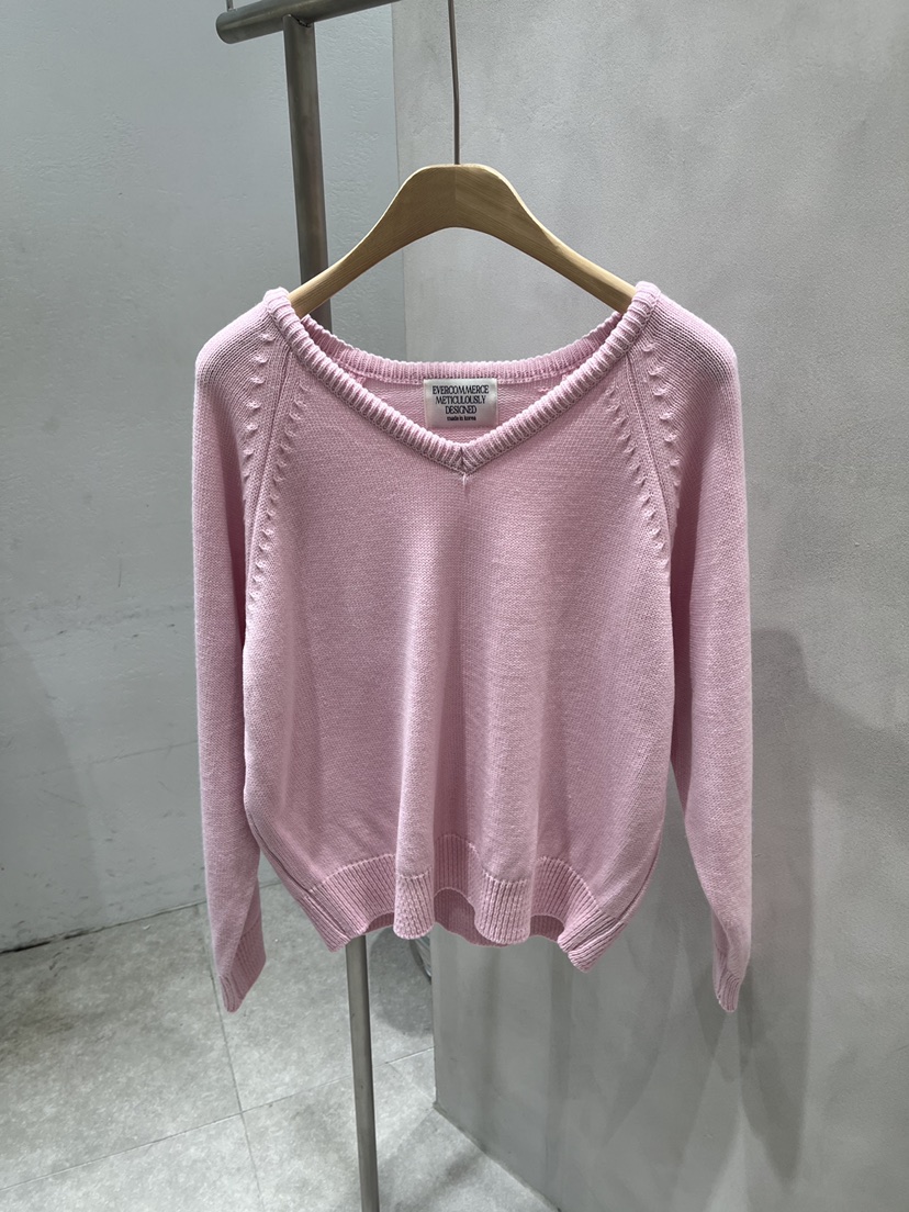 EVERCOMMERCE METICULOUSLY DESIGNED東大門代購女裝新品推薦針織衫V領EVERCOMMERCE METICULOUSLY DESIGNED針織衫圖色2