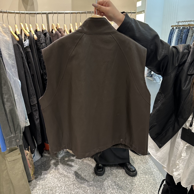 SOF韓國代購女士新品真品時尚推薦人氣熱賣休閑馬甲口袋皮革SOF馬甲