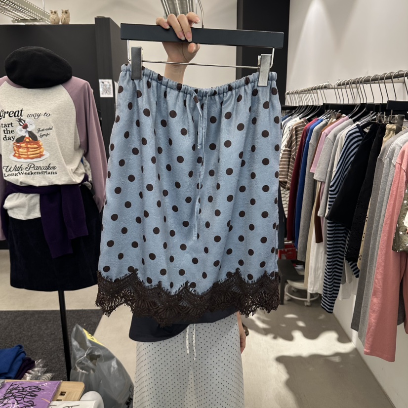 A.CES韓國直郵女裝新品人氣熱賣推薦休閑時尚短裙圓點緞A.CES短裙圖色1