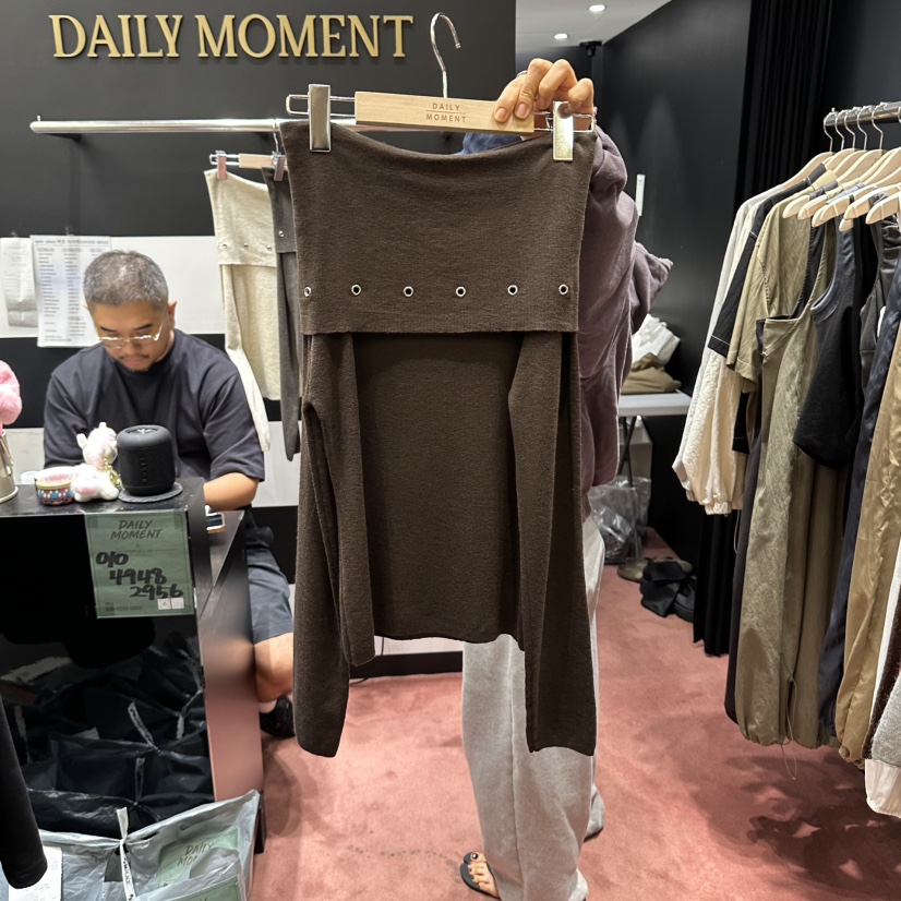 DAILY MOMENT韓國直郵女士新款推薦休閑長袖T恤露肩鏤空DAILY MOMENT長袖T恤圖色3