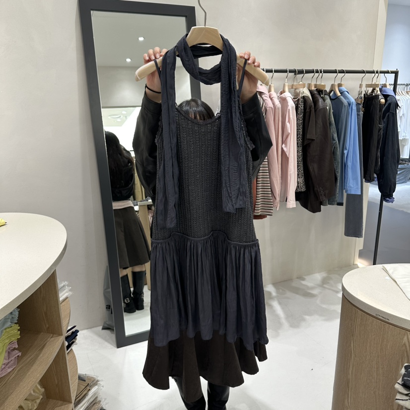 AURA東大門代購女裝新品時尚休閑推薦熱賣人氣連衣裙含圍巾Au ra連衣裙圖色2