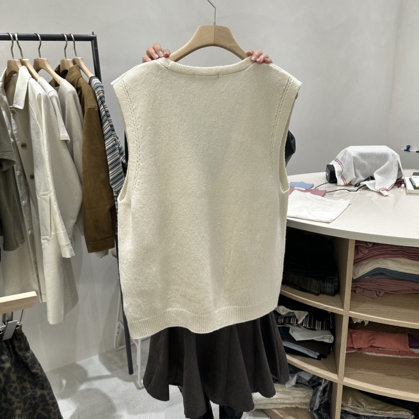 AURA韓國代購女裝新品熱賣時尚真品休閑人氣推薦吊帶背心Au ra吊帶/背心