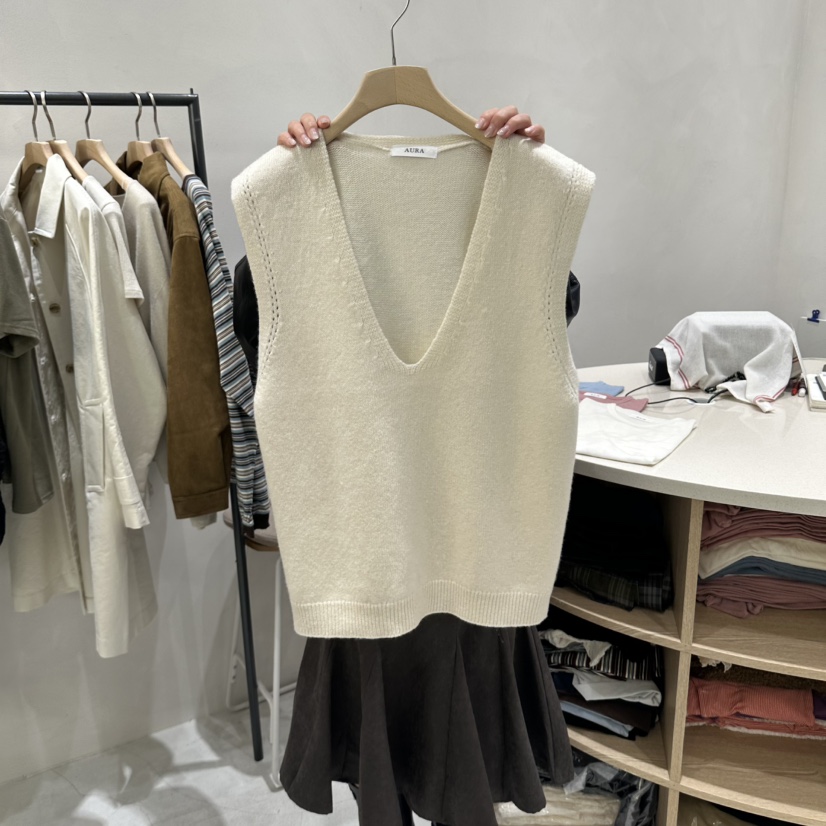 AURA韓國代購女裝新品熱賣時尚真品休閑人氣推薦吊帶背心Au ra吊帶/背心圖色1