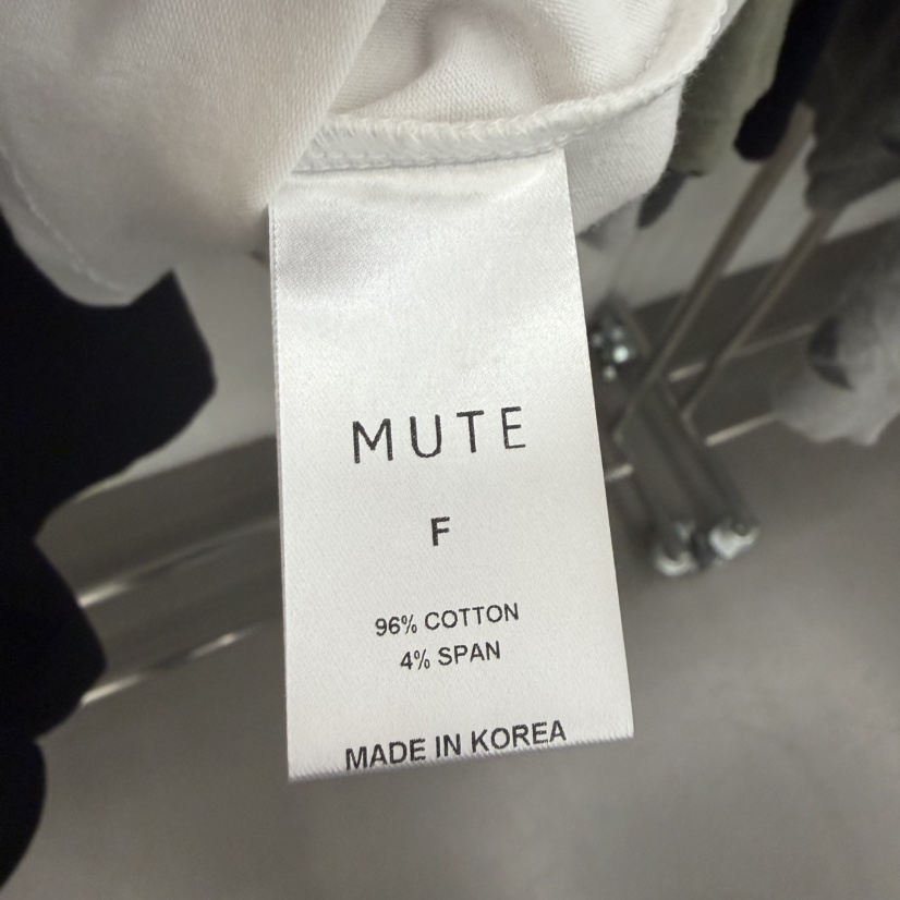 MUTE-P韓國代購女裝新款人氣時尚休閑熱賣推薦真品T恤MUTET恤