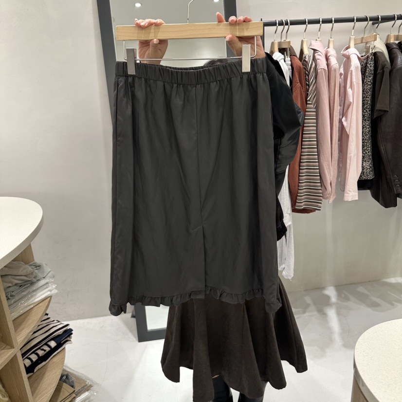 AURA東大門代購女裝新品休閑真品熱賣半身裙中短裙皮革褶邊Au ra半身裙/中短裙