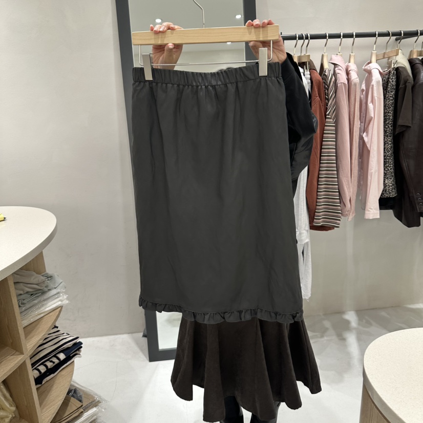 AURA東大門代購女裝新品休閑真品熱賣半身裙中短裙皮革褶邊Au ra半身裙/中短裙圖色1