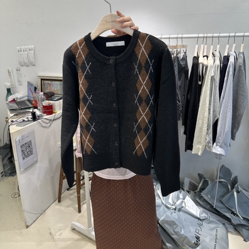FLORAL東大門代購女士新品真品時尚人氣推薦熱賣休閑毛衣floral毛衣圖色2