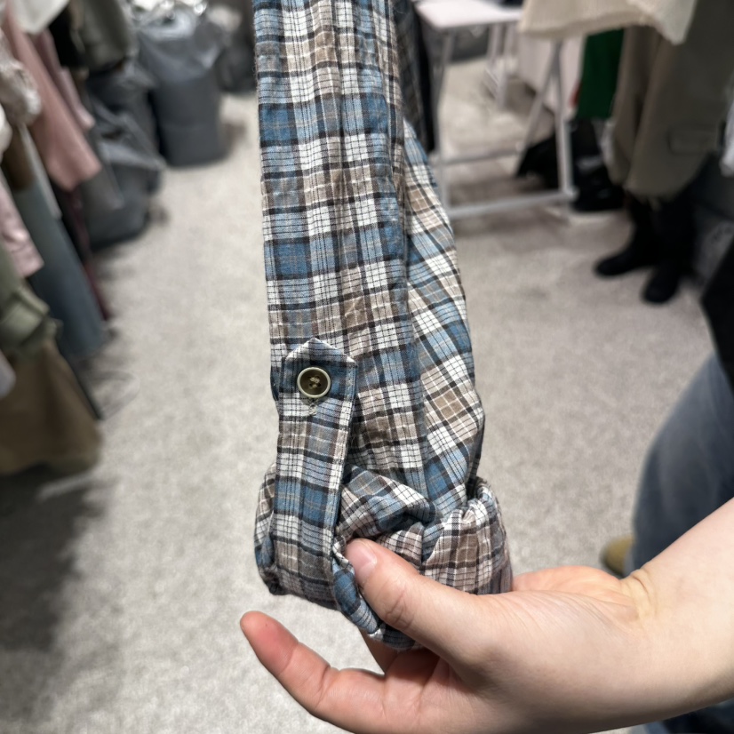 ATPZ東大門實拍女裝新品時尚熱賣襯衫蕾絲衫不含內搭格紋ATTENTION PLEAES襯衫/蕾絲衫