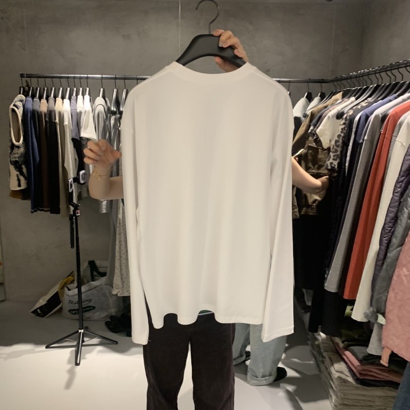 BALLOW STUDIO東大門直郵女裝新款人氣熱賣時尚長袖T恤露臍BALLOW STUDIO長袖T恤