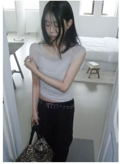AUTHENTIC-OT東大門代購女士新品時尚襯衫蕾絲衫褶皺雙褶無袖AUTHENTIC襯衫/蕾絲衫