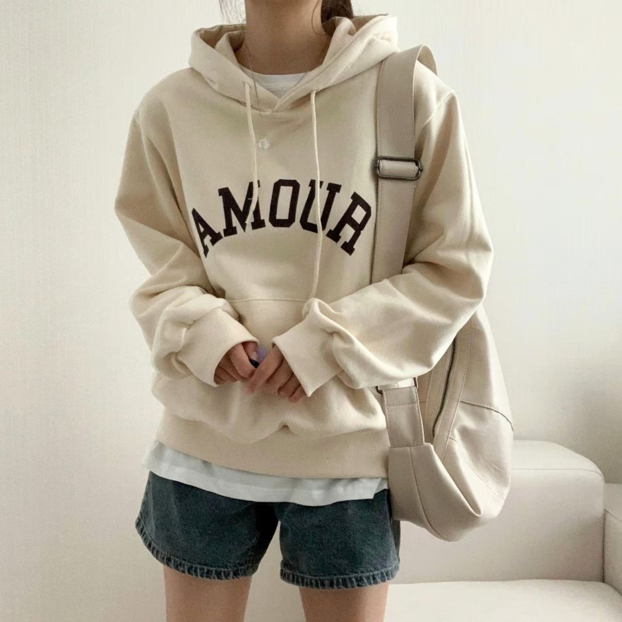 HELLO JINI東大門代購女裝新品人氣真品熱賣衛衣不含內搭HELLO JINI衛衣圖色1