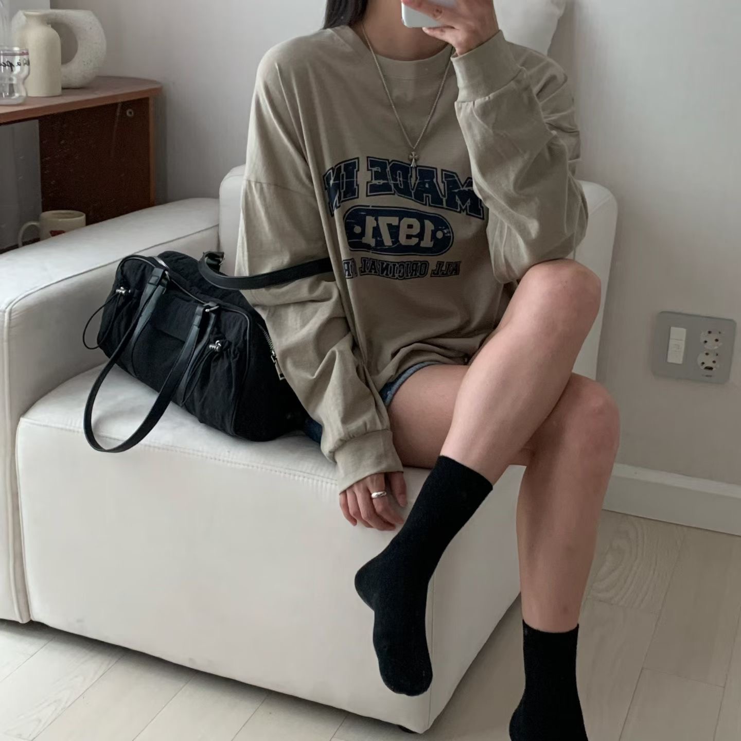 HELLO JINI東大門實拍女士新品推薦時尚休閑真品長袖T恤HELLO JINI長袖T恤