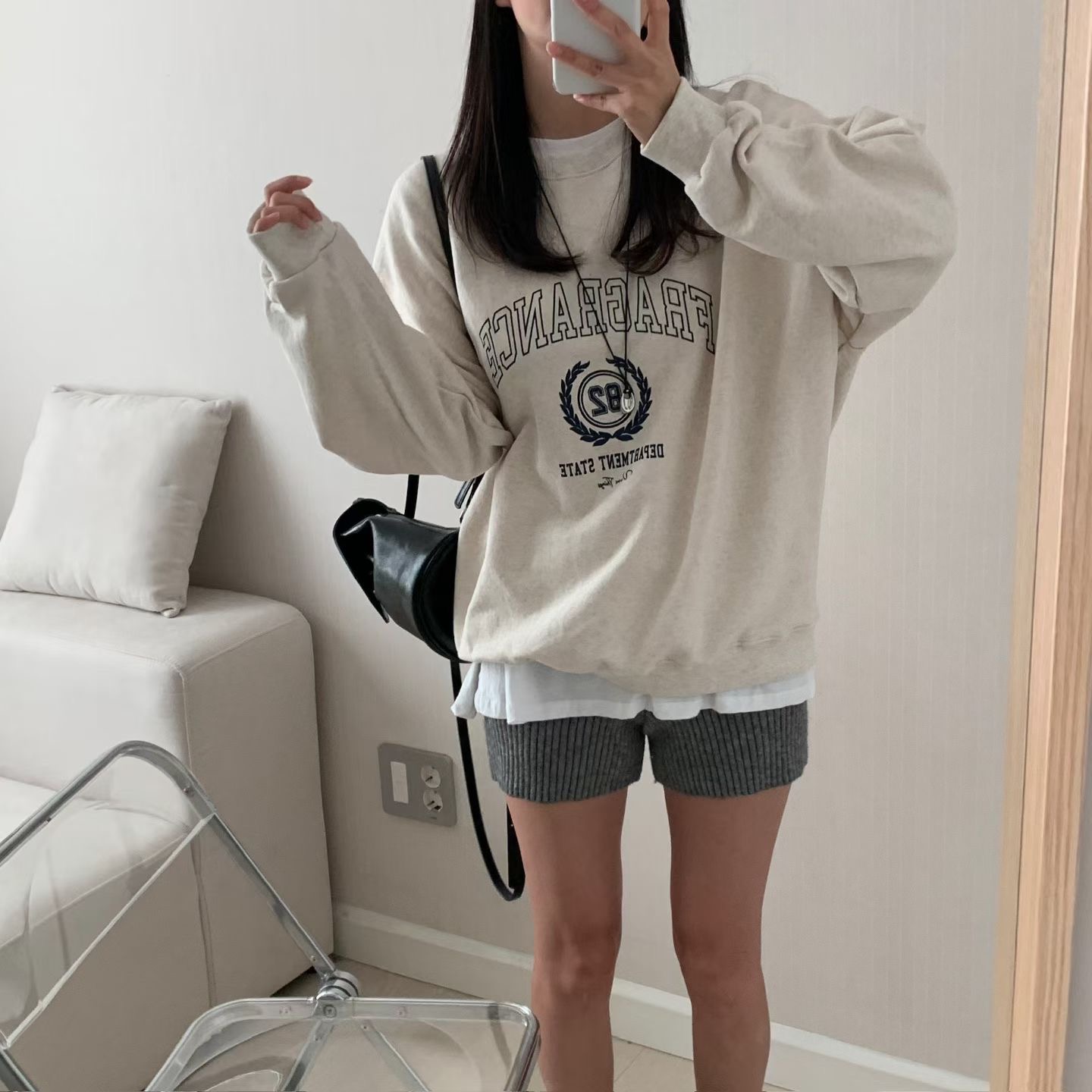 HELLO JINI韓國代購女裝新品時尚人氣休閑推薦熱賣真品衛衣HELLO JINI衛衣圖色1