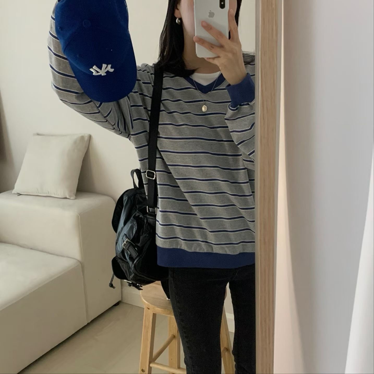 HELLO JINI東大門直郵女裝新款推薦長袖T恤不含內搭運動HELLO JINI長袖T恤