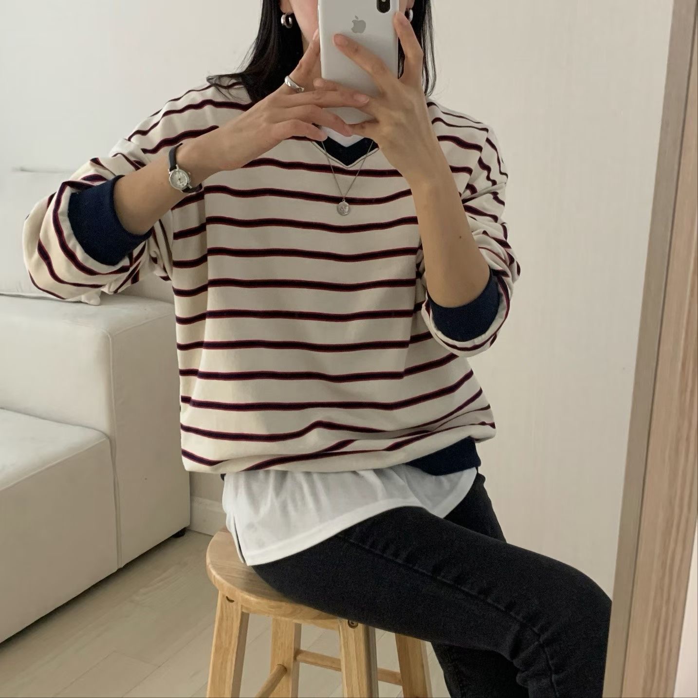 HELLO JINI東大門直郵女裝新款推薦長袖T恤不含內搭運動HELLO JINI長袖T恤圖色1