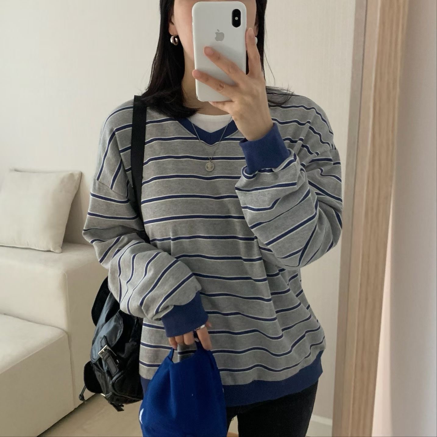 HELLO JINI東大門直郵女裝新款推薦長袖T恤不含內搭運動HELLO JINI長袖T恤圖色2