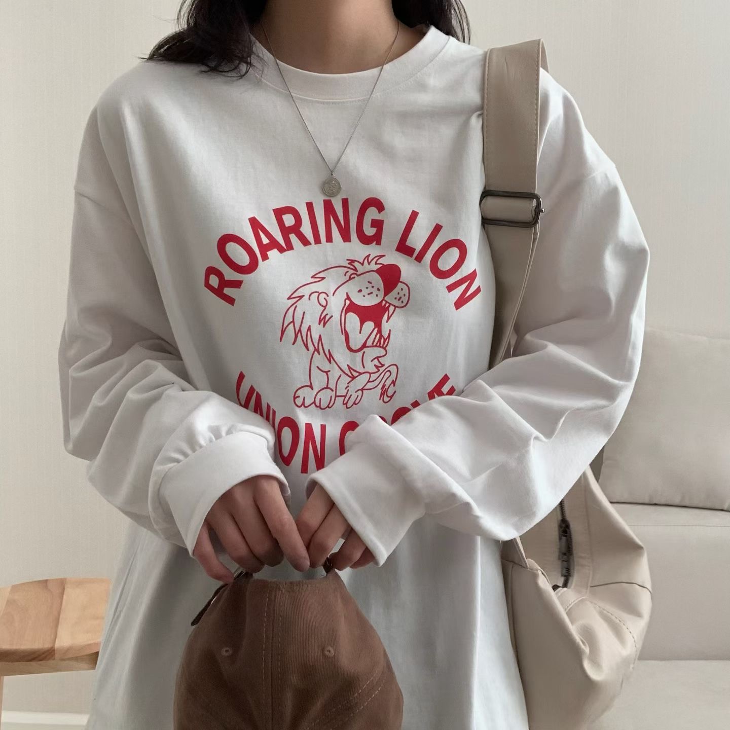 HELLO JINI東大門代購女裝新品熱賣推薦時尚長袖T恤運動HELLO JINI長袖T恤