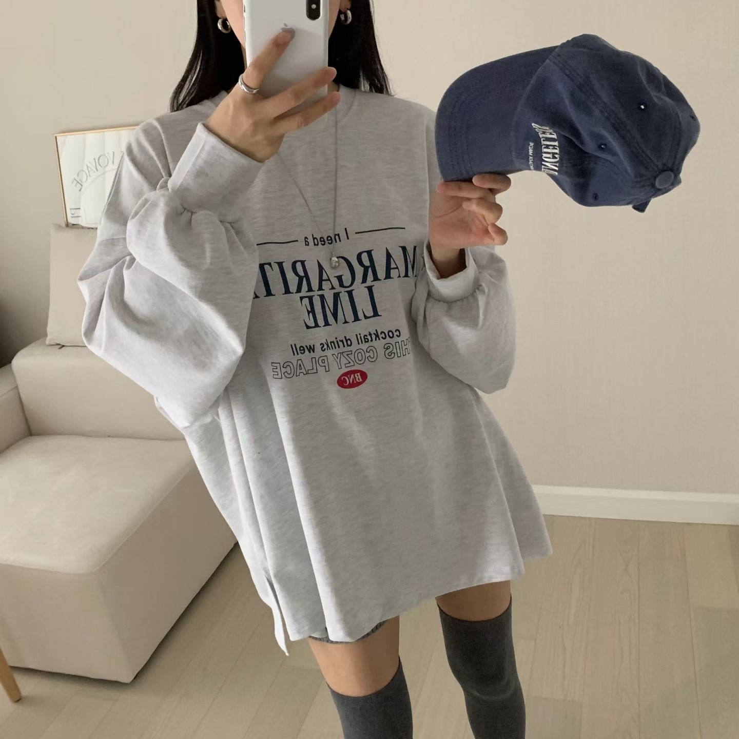 HELLO JINI東大門直郵女裝新款熱賣休閑推薦長袖T恤運動HELLO JINI長袖T恤圖色2