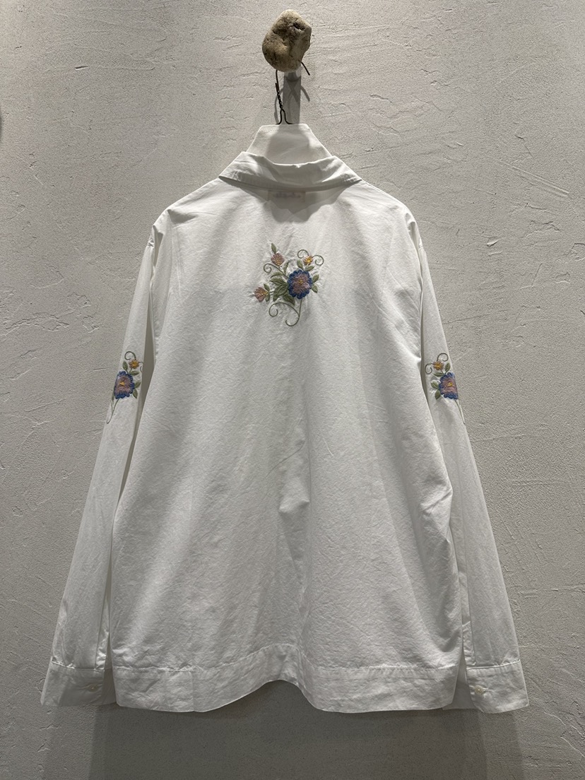 AT NOTE韓國代購女裝新品時尚真品人氣推薦襯衫蕾絲衫繡花AT NOTE襯衫/蕾絲衫