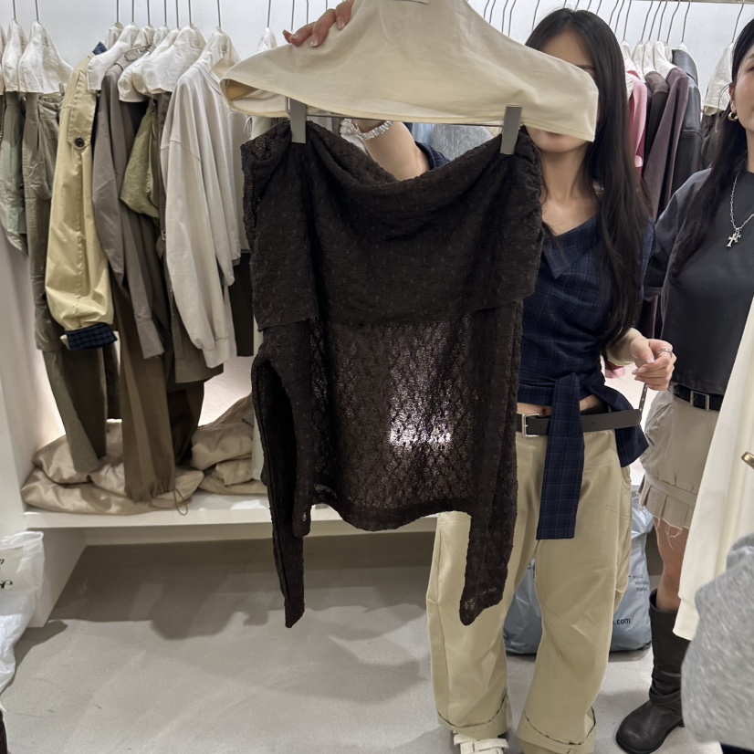 BERTHA韓國直郵女士新品熱賣休閑真品人氣長袖T恤蕾絲露肩BERTHA長袖T恤圖色3