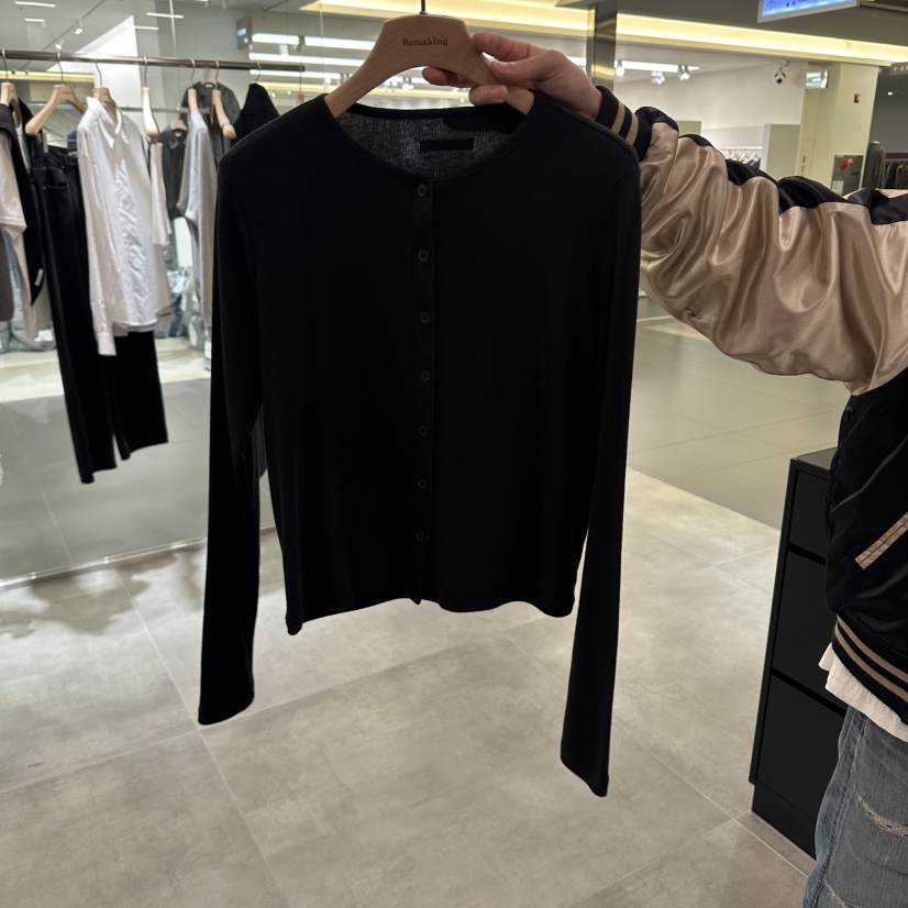 URBANSTORY/REMAKING東大門直郵女裝新品人氣長袖T恤開衫Remaking/URBANSTORY長袖T恤圖色2黑色