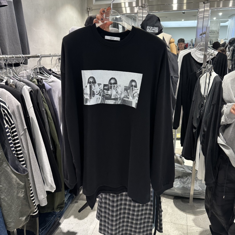 HERTZ-P東大門實拍女裝新品真品推薦休閑時尚人氣長袖T恤HERTZ-P長袖T恤圖色3黑色