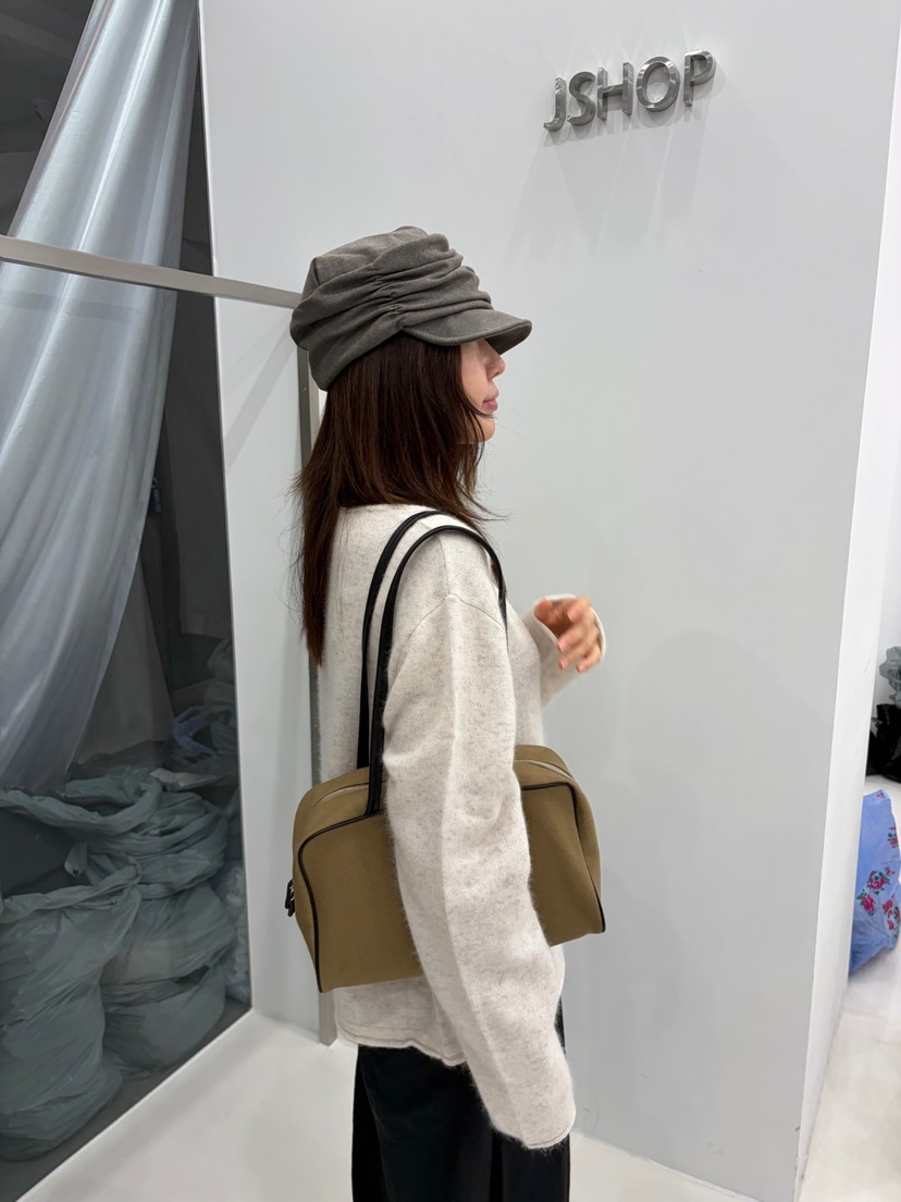 J SHOP東大門直郵女裝新款人氣熱賣推薦真品帽子羊毛褶皺J_SHOP帽子