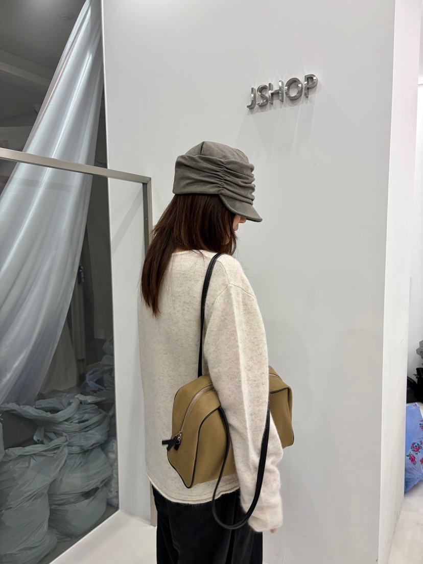 J SHOP東大門直郵女裝新款人氣熱賣推薦真品帽子羊毛褶皺J_SHOP帽子