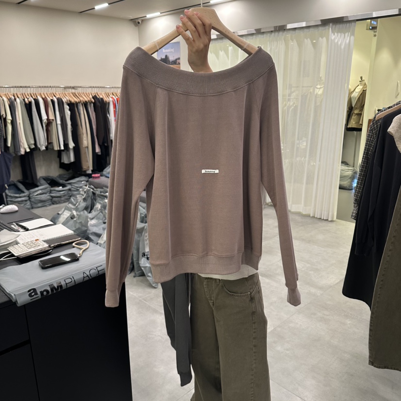 URBANSTORY/REMAKING東大門實拍女裝新款時尚人氣推薦衛衣Remaking/URBANSTORY衛衣