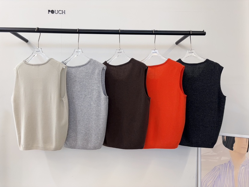 POUCH韓國直郵女裝新品熱賣推薦時尚人氣真品休閑吊帶背心POUCH吊帶/背心