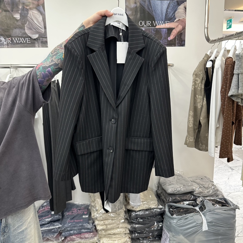 OURWAVE/OUR ROOM東大門代購女裝新品真品西裝西服條紋OURWAVE/OUR ROOM西裝/西服圖色2黑色