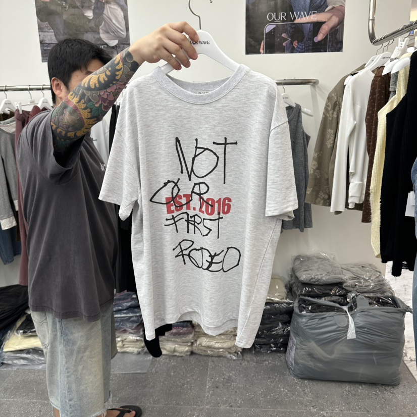 OURWAVE/OUR ROOM東大門實拍女裝新款真品熱賣人氣時尚T恤OURWAVE/OUR ROOMT恤圖色1灰白色