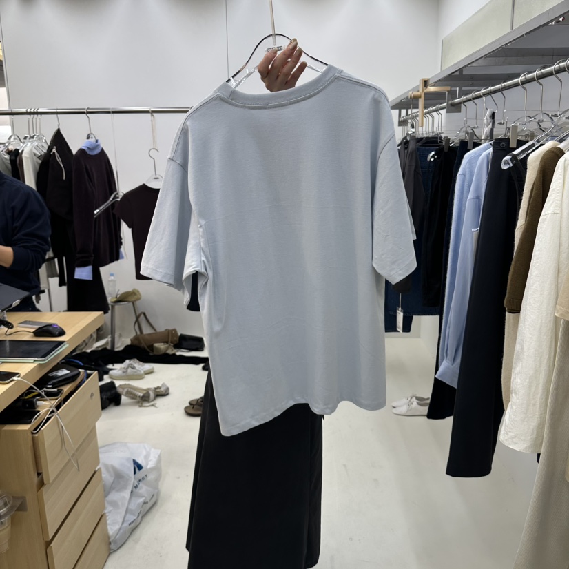 PREV.東大門實拍女士新品人氣熱賣真品推薦時尚休閑T恤PREV.T恤