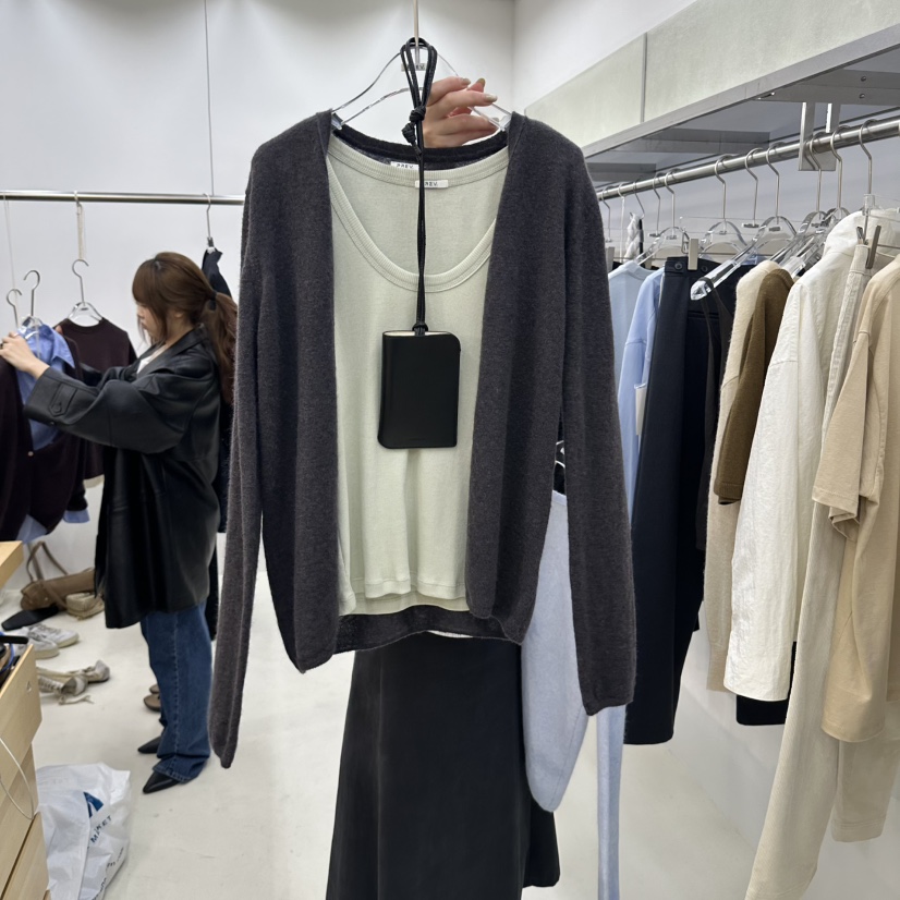 PREV.韓國直郵女裝新品休閑時尚真品人氣針織衫不含內搭PREV.針織衫圖色2