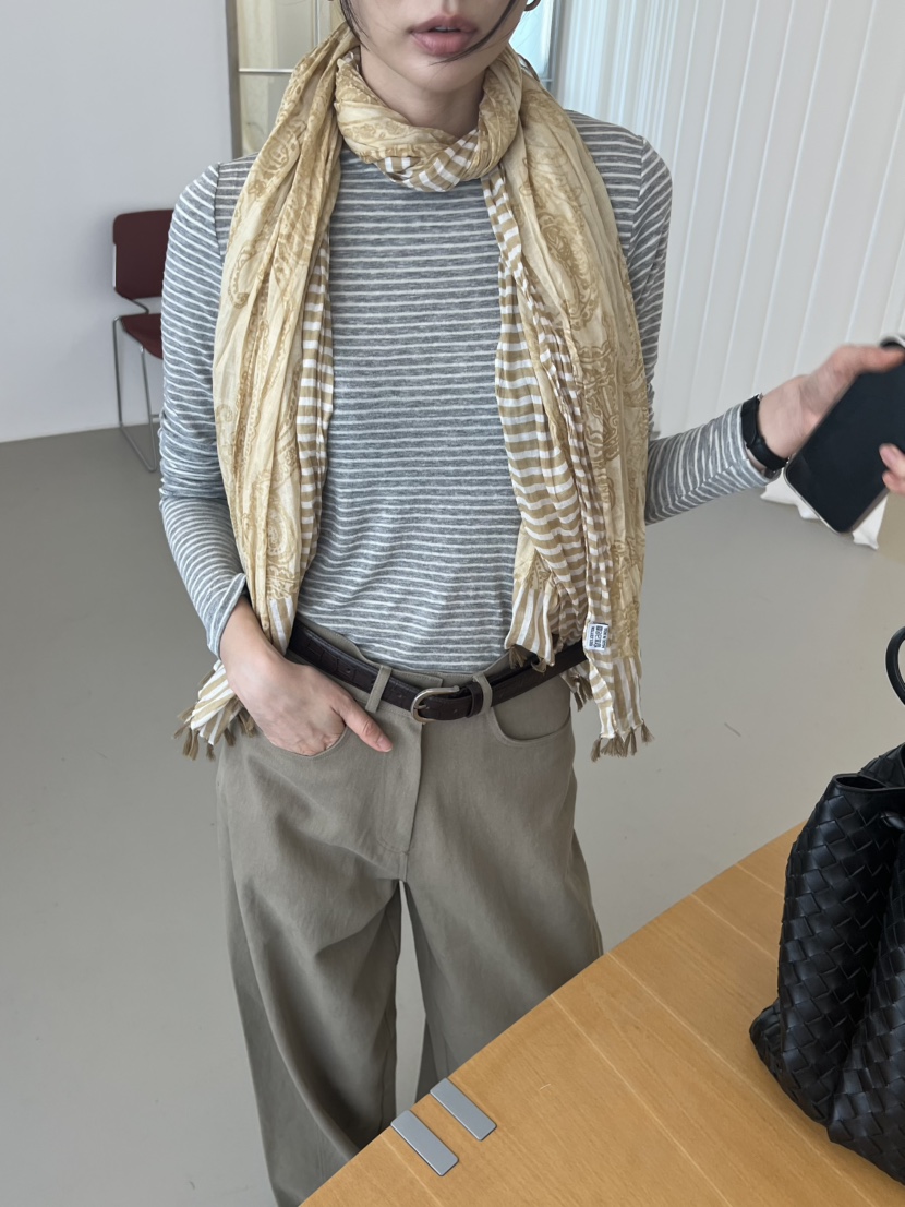 ME MO東大門實拍女士新款時尚推薦真品熱賣休閑人氣長袖T恤ME MO長袖T恤圖色2