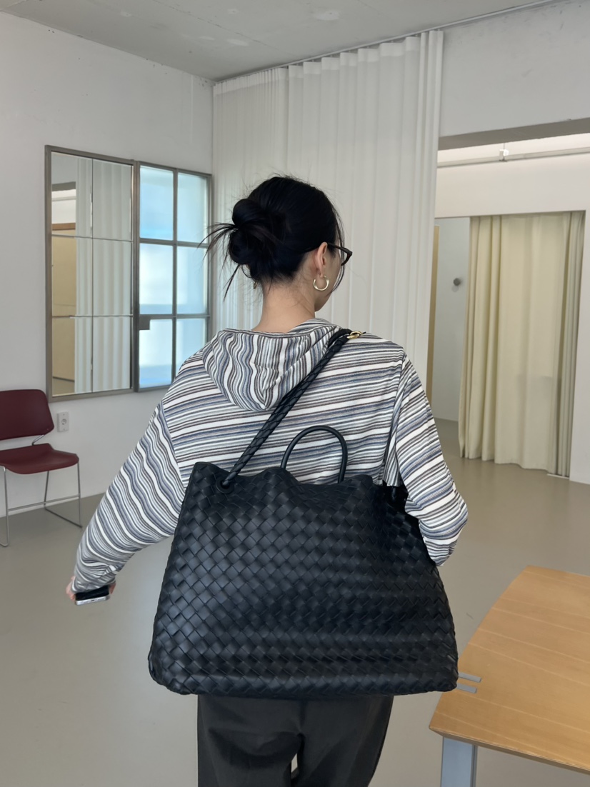 ME MO東大門代購女裝新款人氣推薦時尚熱賣長袖T恤連帽衫ME MO長袖T恤