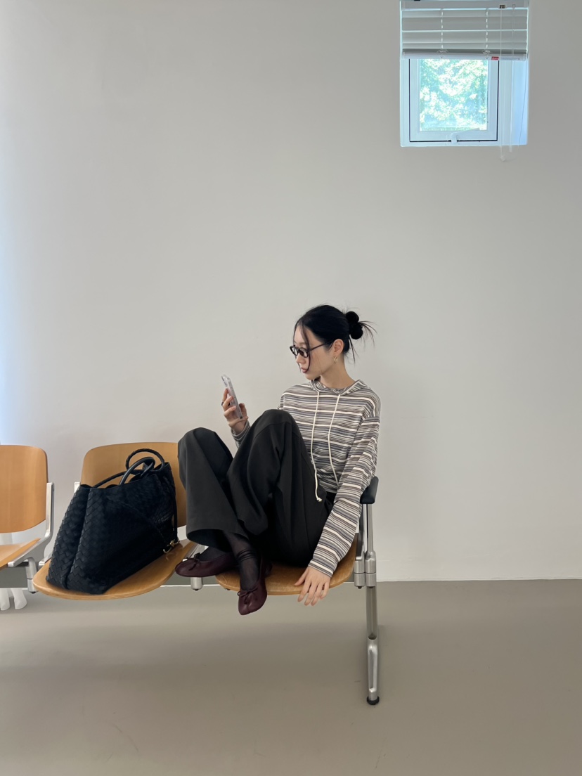 ME MO東大門代購女裝新款人氣推薦時尚熱賣長袖T恤連帽衫ME MO長袖T恤