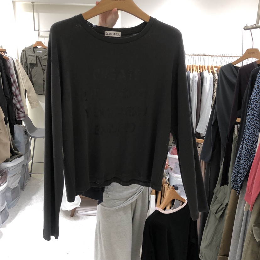 OASISSEOUL東大門實拍女士新品熱賣時尚休閑推薦真品長袖T恤OASISSEOUL長袖T恤圖色2墨