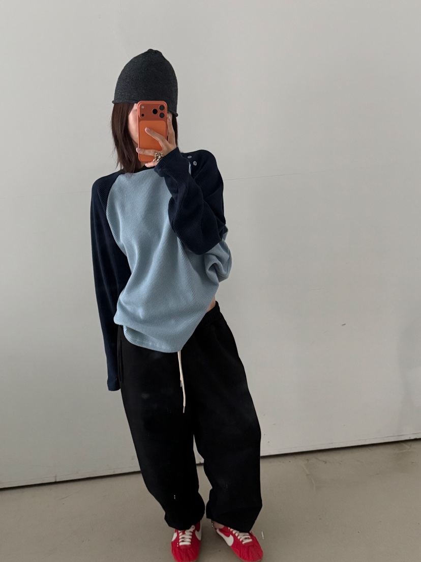 OLI EDIT東大門實拍女裝新品時尚真品休閑推薦人氣長袖T恤OLI EDIT長袖T恤