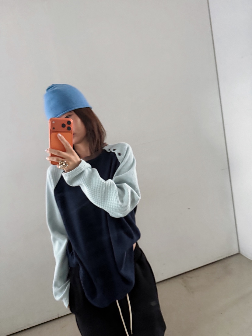 OLI EDIT東大門實拍女裝新品時尚真品休閑推薦人氣長袖T恤OLI EDIT長袖T恤