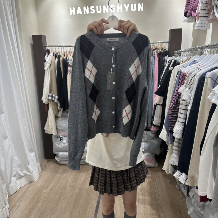 HANSUNGHYUN東大門實拍女裝新品推薦人氣針織衫羊毛花紋開衫HANSUNGHYUN針織衫圖色3