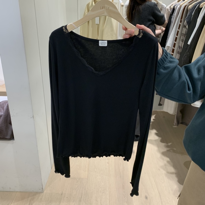 LIFFEY韓國直郵女裝新款推薦休閑真品熱賣長袖T恤V領蕾絲LIFFEY長袖T恤圖色2