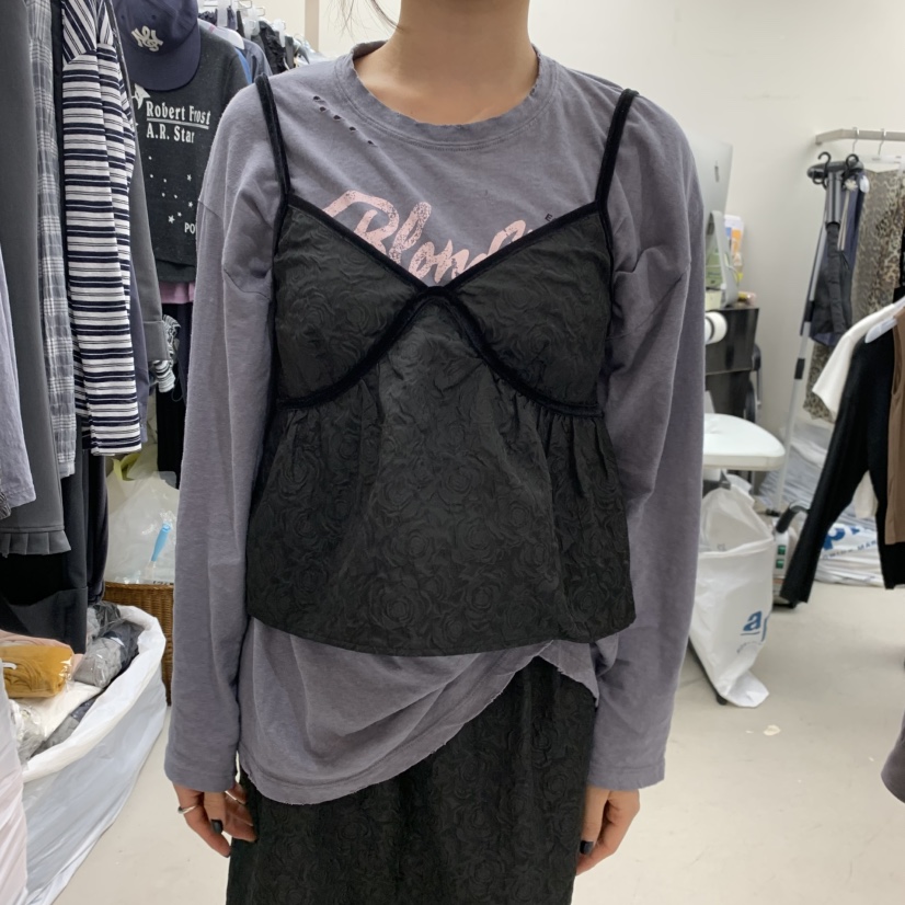 SOLD OUT韓國直郵女裝新款熱賣時尚推薦吊帶背心不含內搭SOLD OUT吊帶/背心圖色2