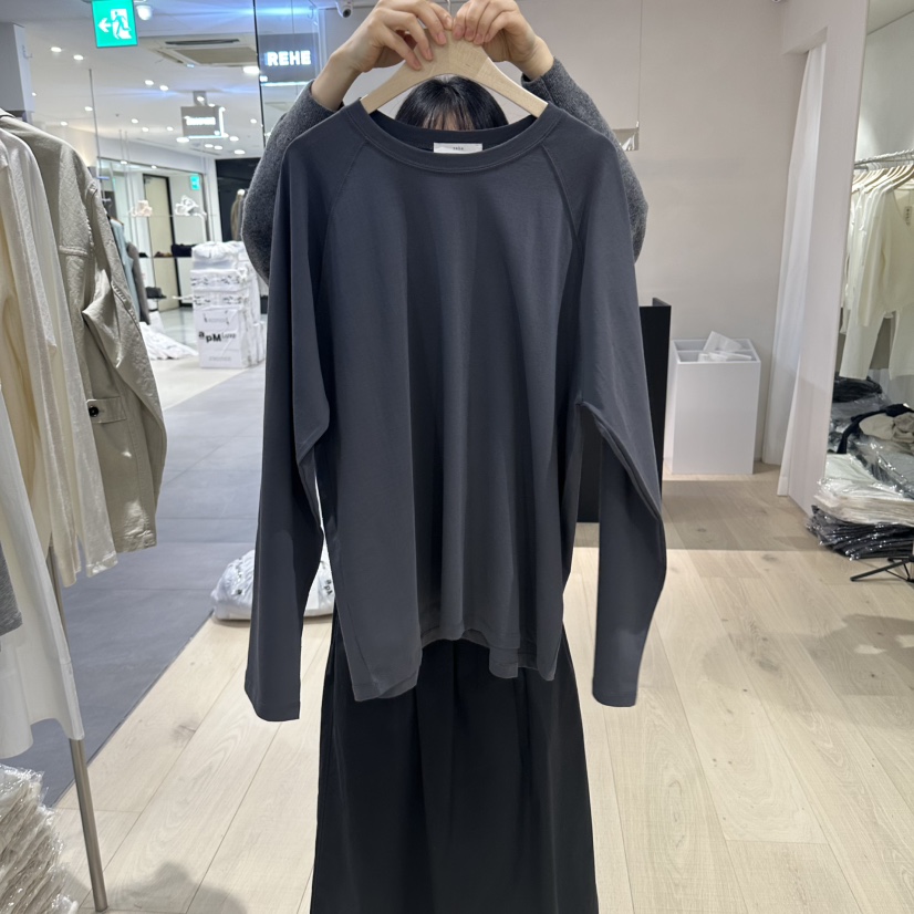 REHE東大門實拍女士新品推薦時尚人氣休閑長袖T恤插肩寬松REHE長袖T恤圖色3