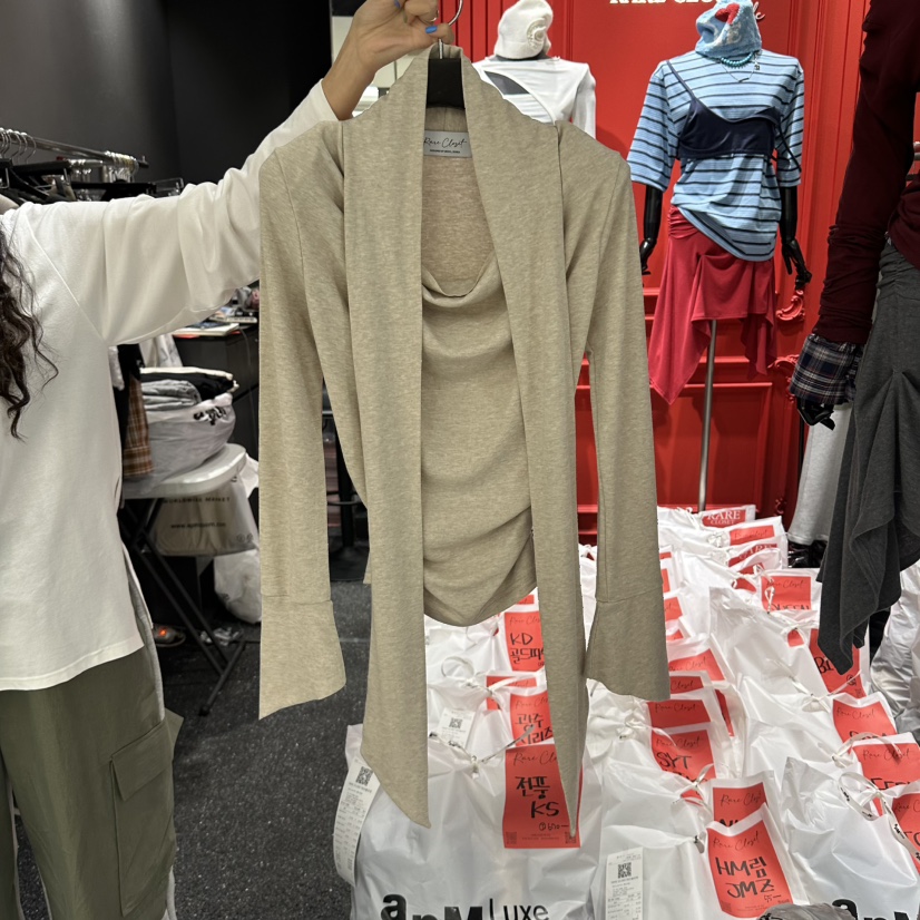 RARE CLOSET韓國代購女裝新品真品熱賣休閑長袖T恤含圍巾RARE CLOSET長袖T恤圖色1