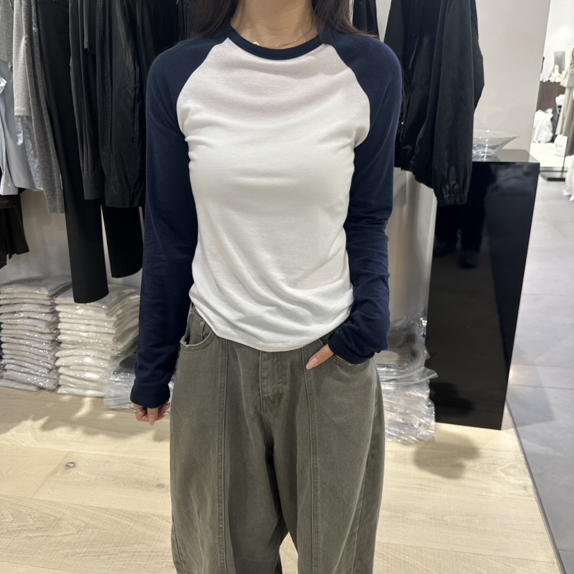 REHE韓國直郵女裝新款推薦時尚人氣熱賣長袖T恤插肩袖撞色REHE長袖T恤圖色2