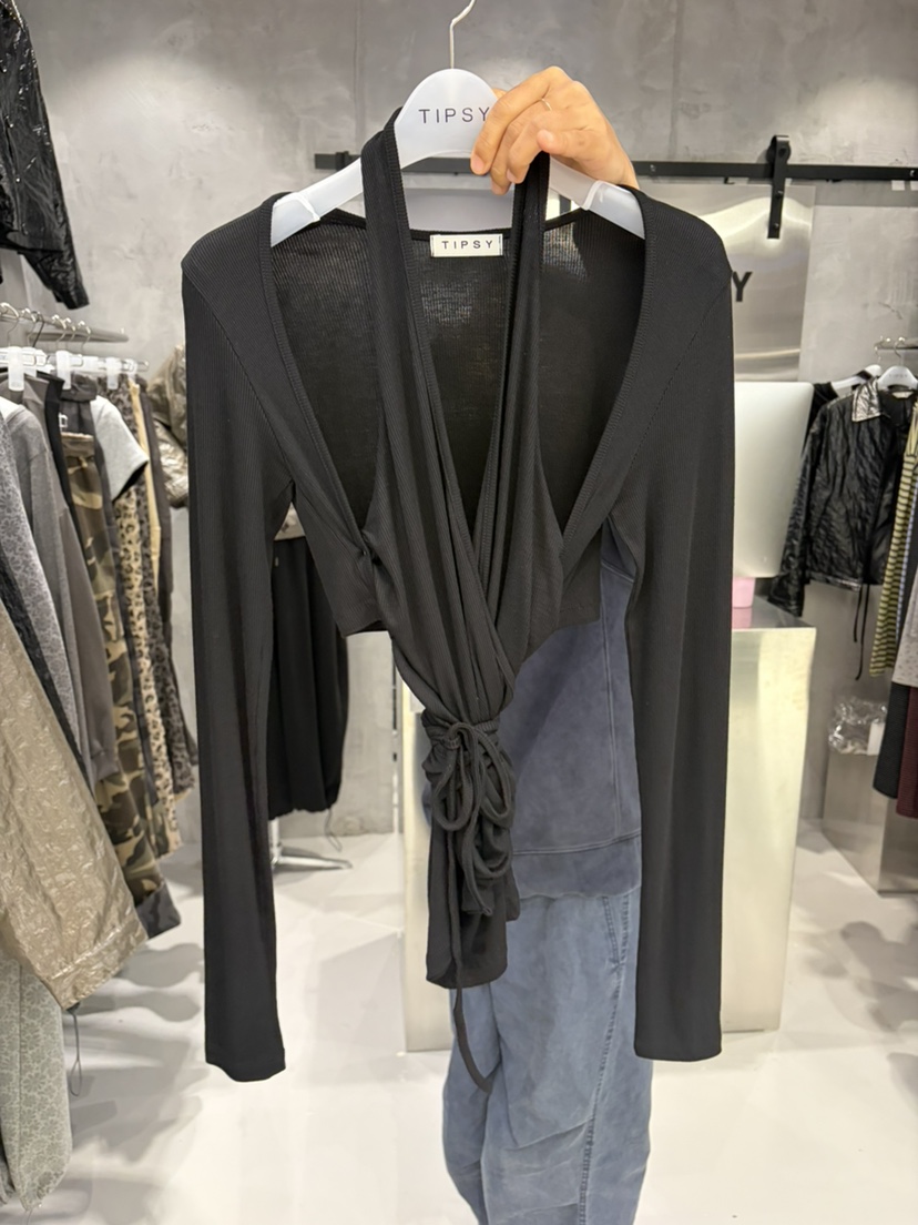 TIPSY東大門實拍女士新品時尚休閑推薦人氣長袖T恤不含內搭TIPSY長袖T恤圖色2