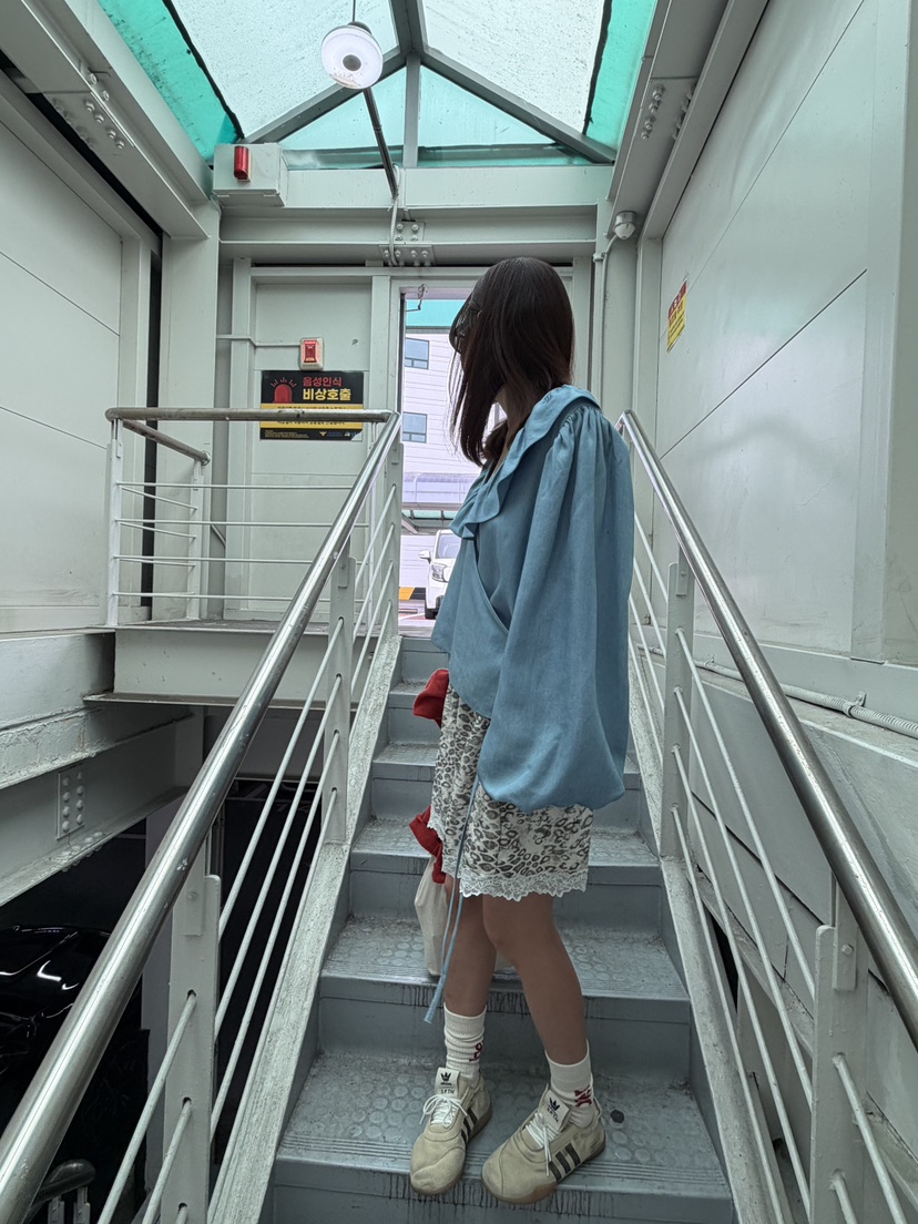 FRANC—L東大門實拍女裝新品人氣熱賣時尚真品襯衫蕾絲衫FRANC襯衫/蕾絲衫