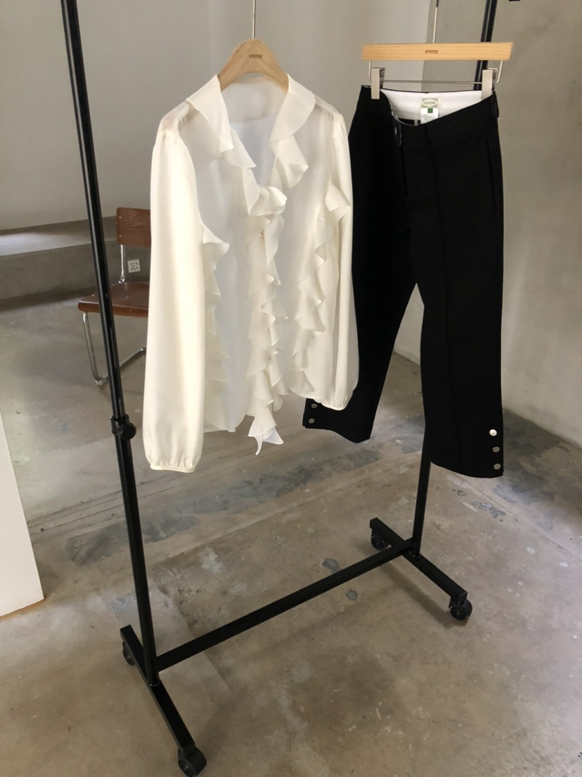 MOVENNE東大門代購女裝新款休閑時尚熱賣真品推薦襯衫蕾絲衫MOVENNE襯衫/蕾絲衫