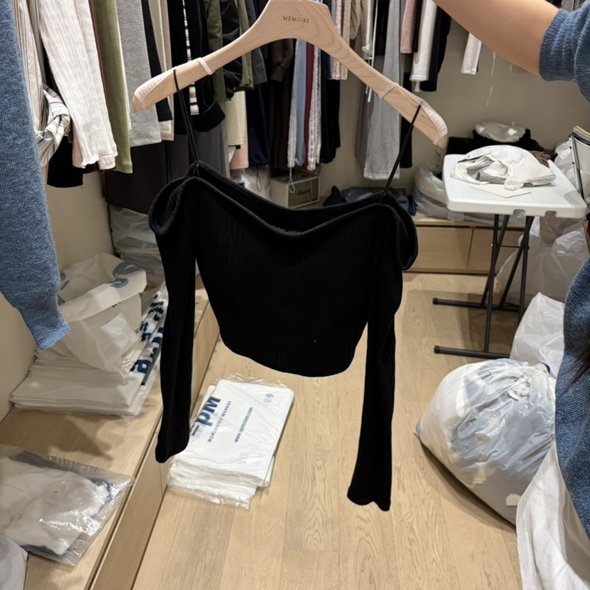 MONROE韓國直郵女裝新品人氣熱賣真品推薦休閑時尚長袖T恤MONROE長袖T恤圖色5黑